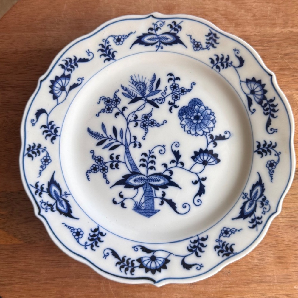 VTG Blue Danube Blue Onion Set of 4 Bread Butter Plates Chinoiserie Scalloped